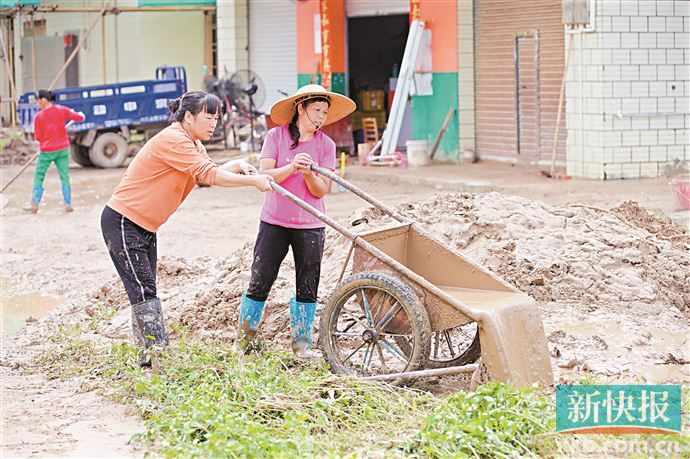 空中通道驰援韶关市江湾镇完美体育网站星夜保障受灾群众生活需求(图11)